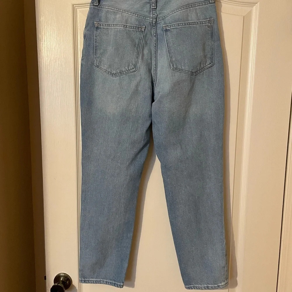 Madewell The Mom Jean Size 27 Blue Denim Distressed High Rise Comfy Stylish - Picture 3 of 5